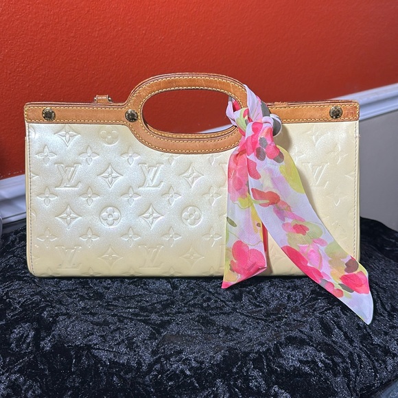 Handbags - LOUIS VUITTON Monogram Vernis Roxbury Drive